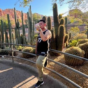 Meet your Posher, Elvin